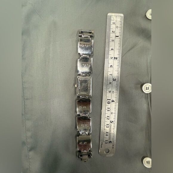 Fossil ladies retro rectangular silver tone bracelet watch NEW BATTERY - Picture 8 of 8